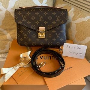 Louis Vuitton Pochette Métis